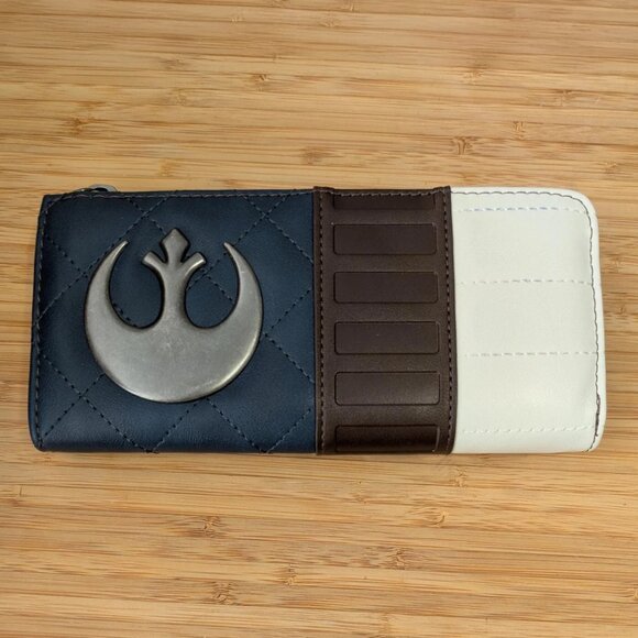 Rare Star Wars Han Solo Hoth Wallet Zip Around Quality Faux Leather Rebels NEW - Picture 3 of 6